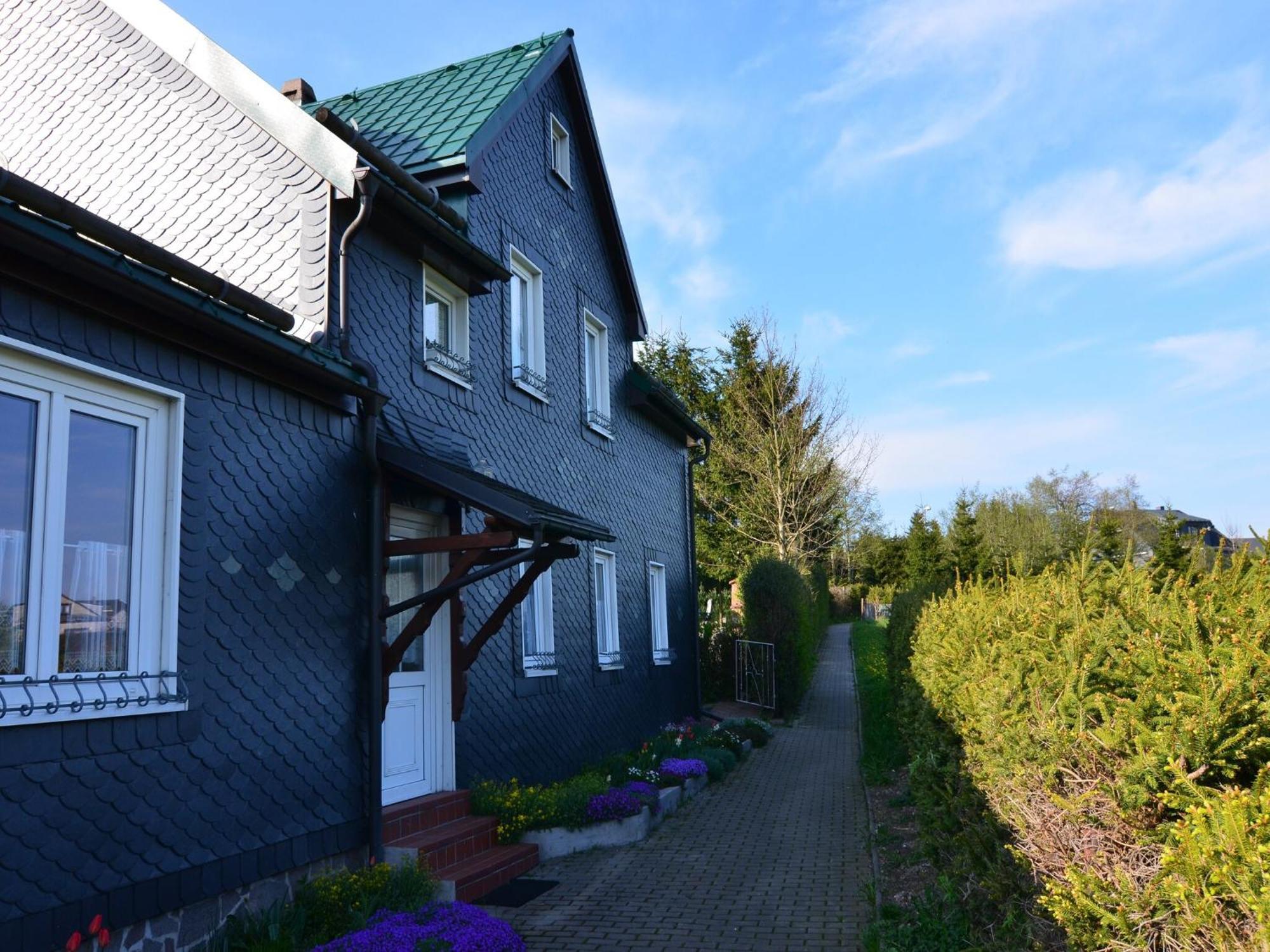 Holiday Home In Neustadt Am Rennsteig With Pond Экстерьер фото