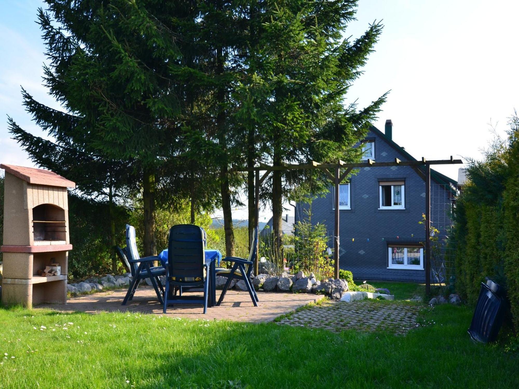 Holiday Home In Neustadt Am Rennsteig With Pond Экстерьер фото
