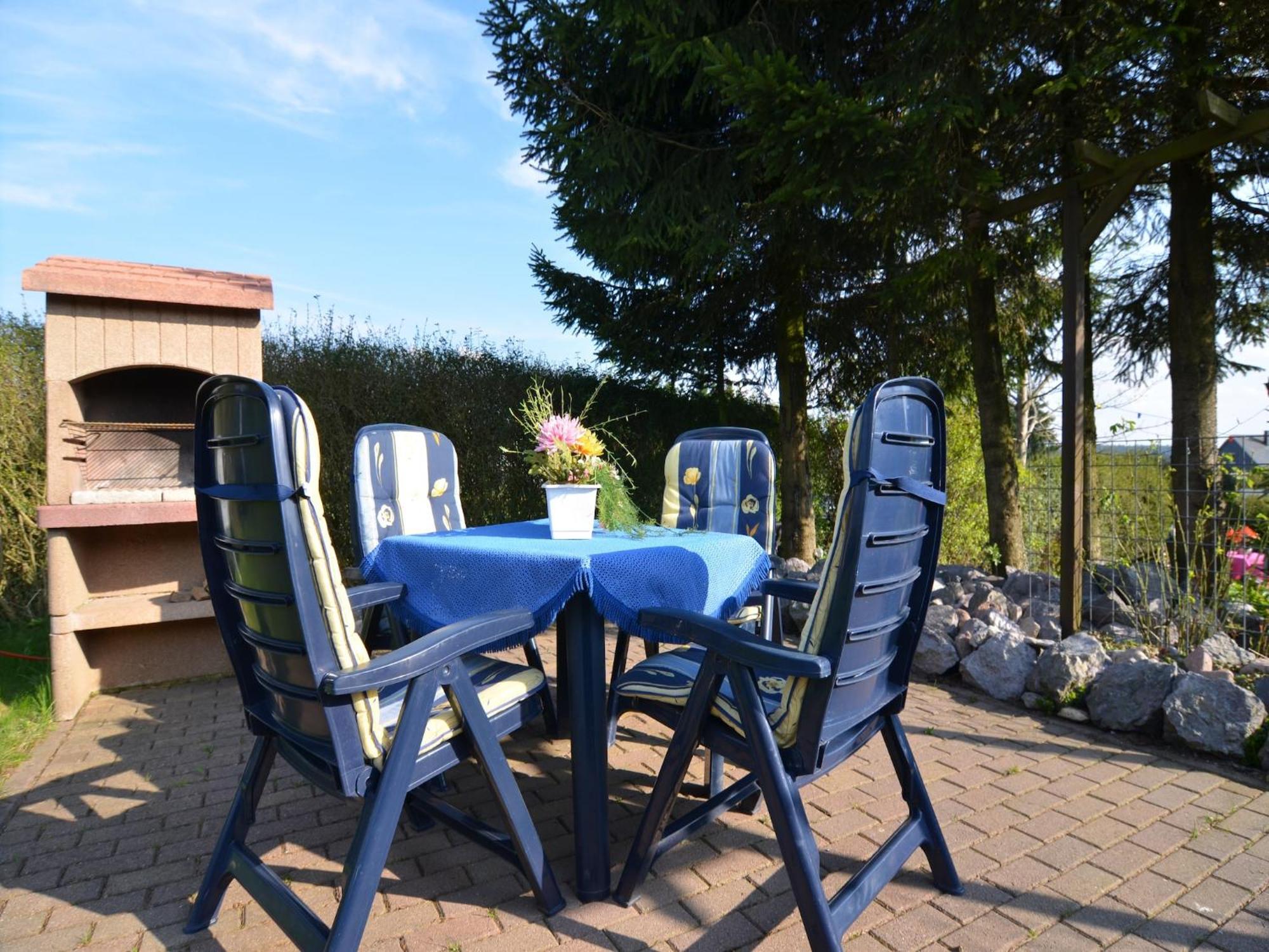 Holiday Home In Neustadt Am Rennsteig With Pond Экстерьер фото