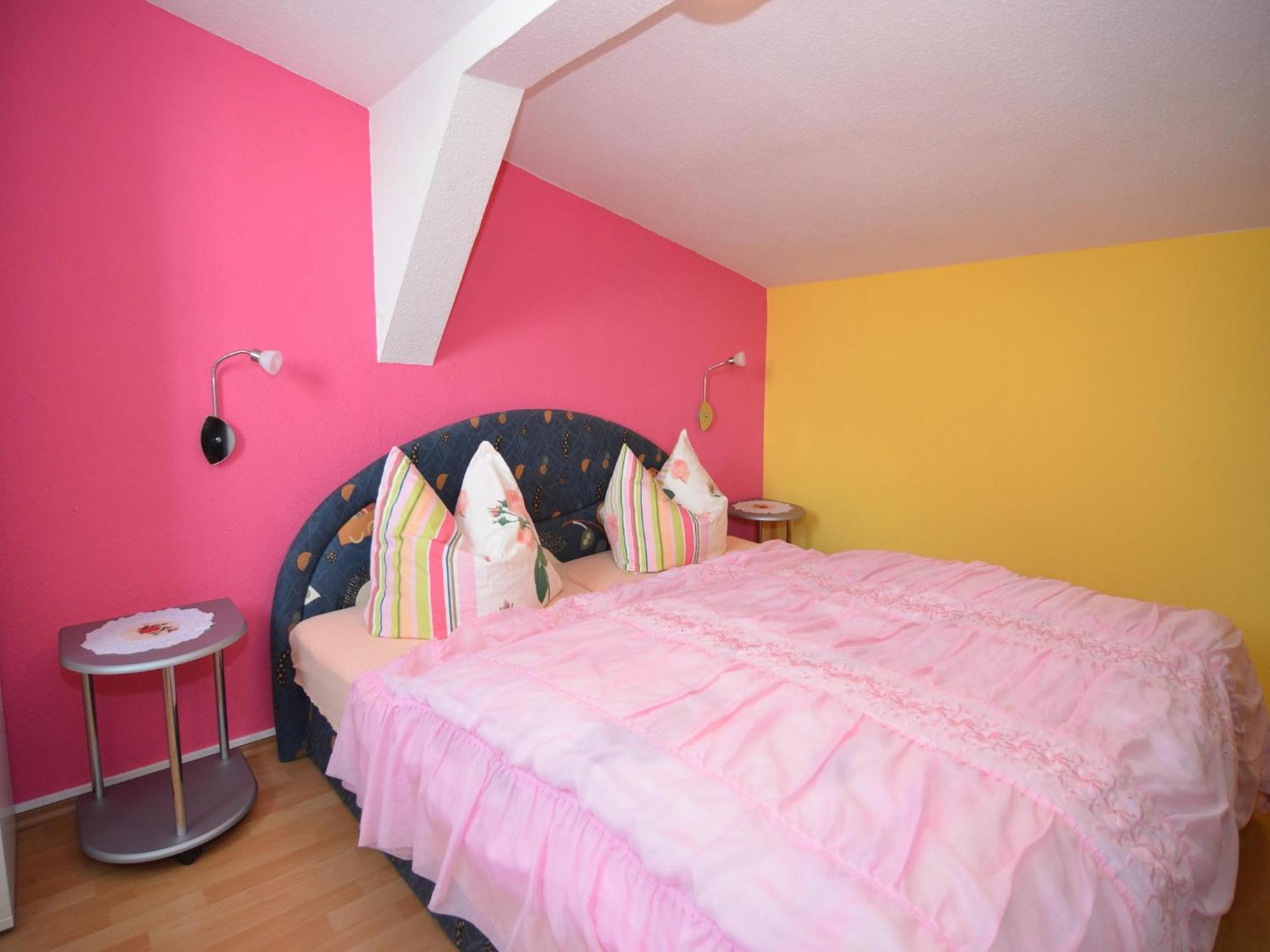Holiday Home In Neustadt Am Rennsteig With Pond Экстерьер фото